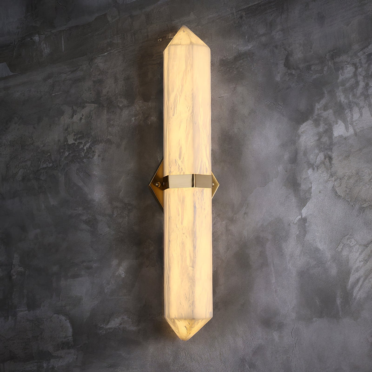 Albiaya Wandleuchte aus Alabaster und Messing fürs Schlafzimmer