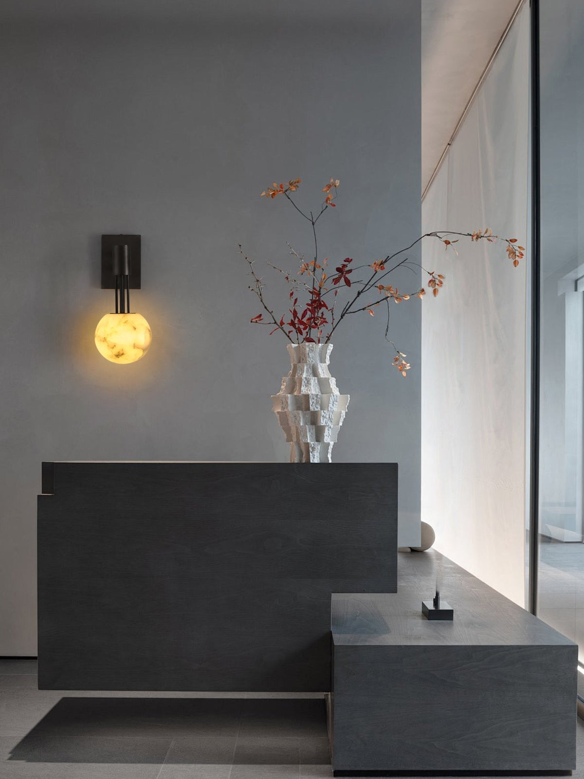 Rykde Alabaster Kugel Wandleuchte