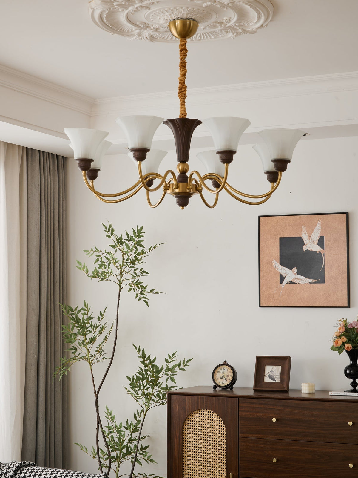 Ciphaen Kronleuchter aus Holz im Vintage-Stil mit traditionellem Eleganz-Look und Glas