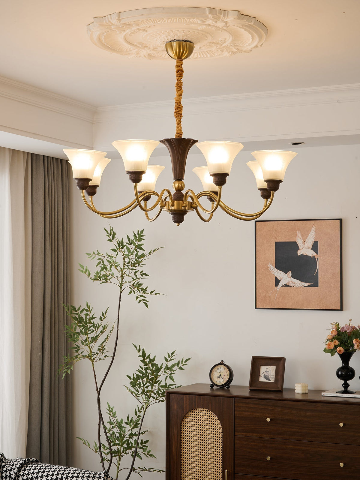 Ciphaen Kronleuchter aus Holz im Vintage-Stil mit traditionellem Eleganz-Look und Glas