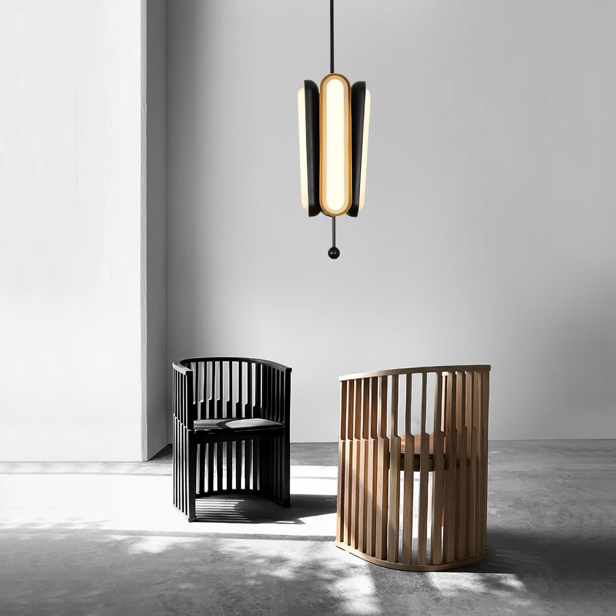 Lyvinaris Geometrische Pendelleuchte aus Messing in linearer Form