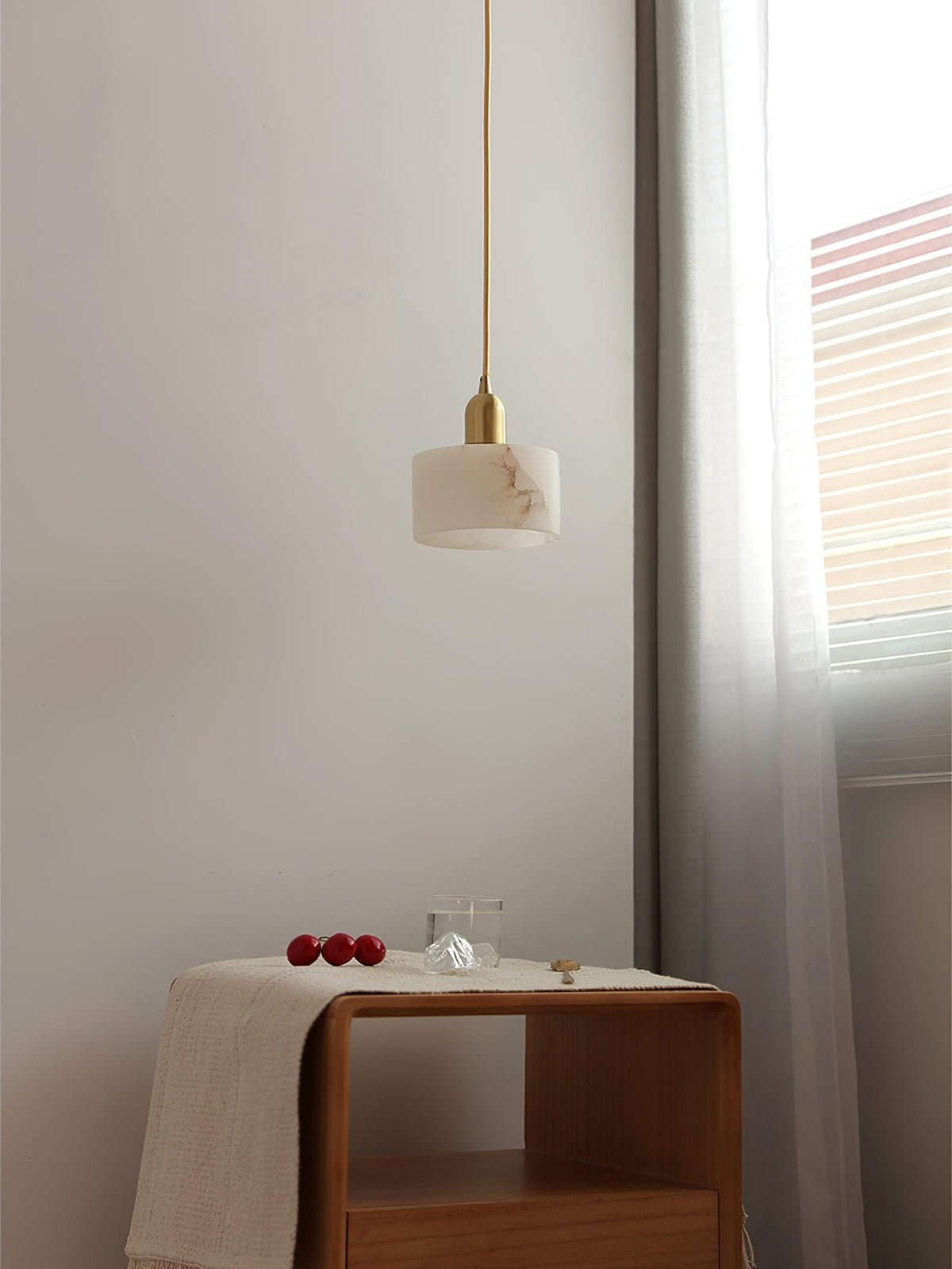 Fjara Pendelleuchte aus Alabaster