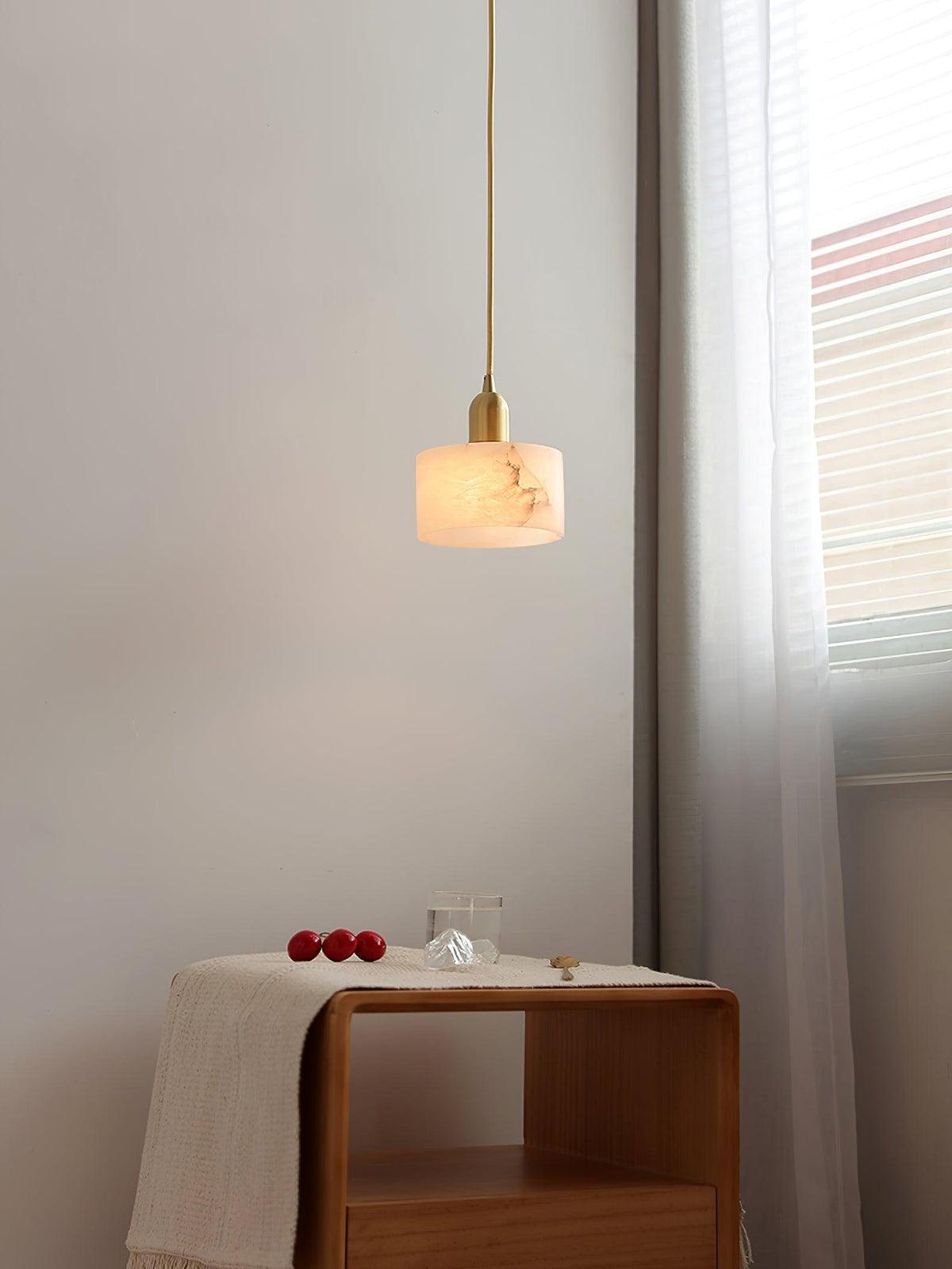 Fjara Pendelleuchte aus Alabaster