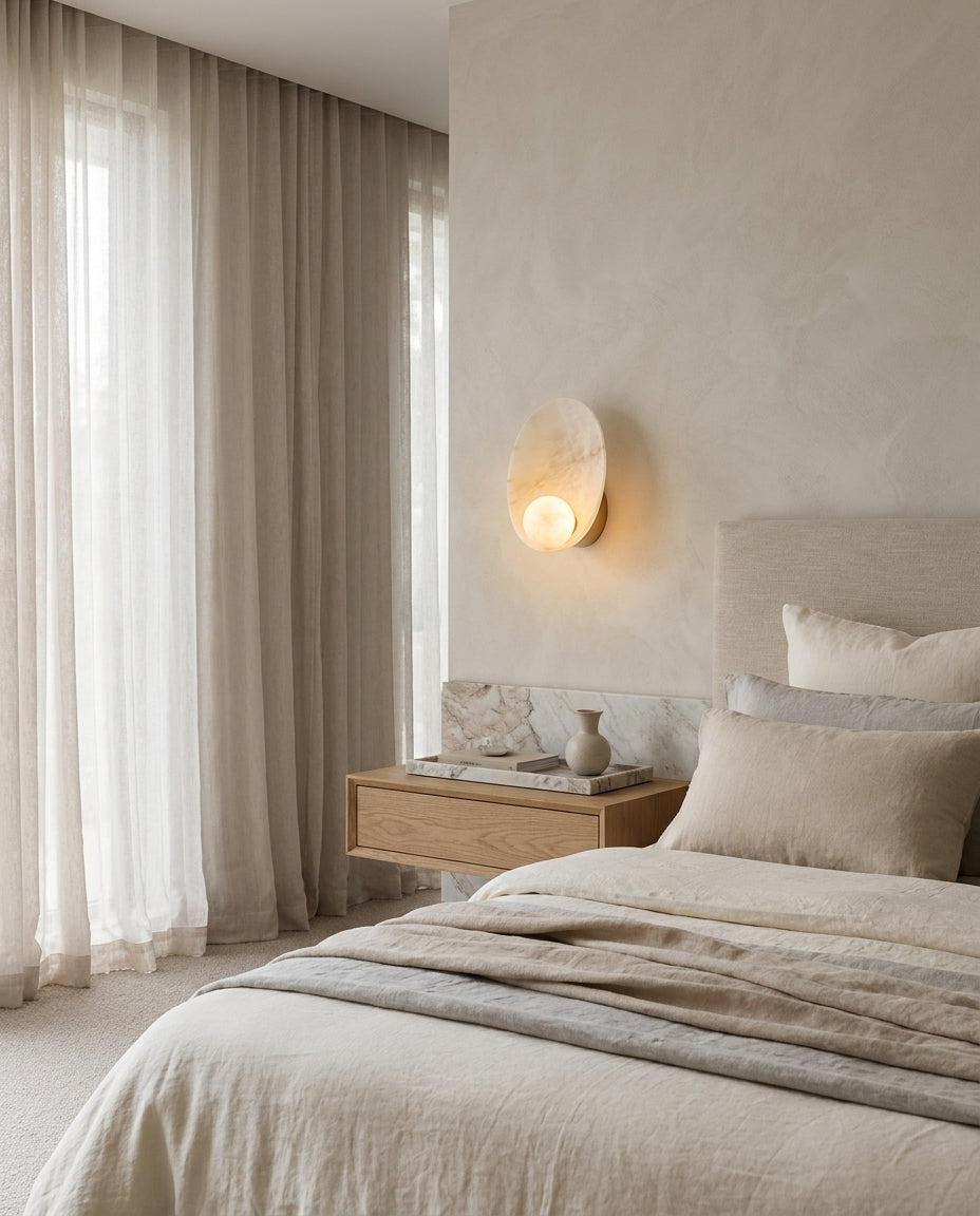 Quillstone Alabaster-Wandleuchte