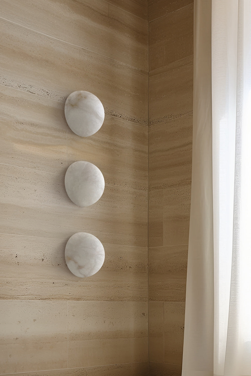 Nyraean Alabaster-Wandleuchte