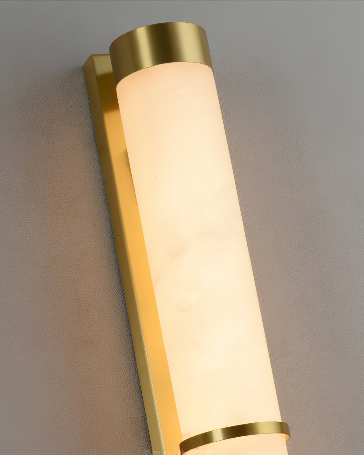 Eirarelle Alabaster-Wandleuchte