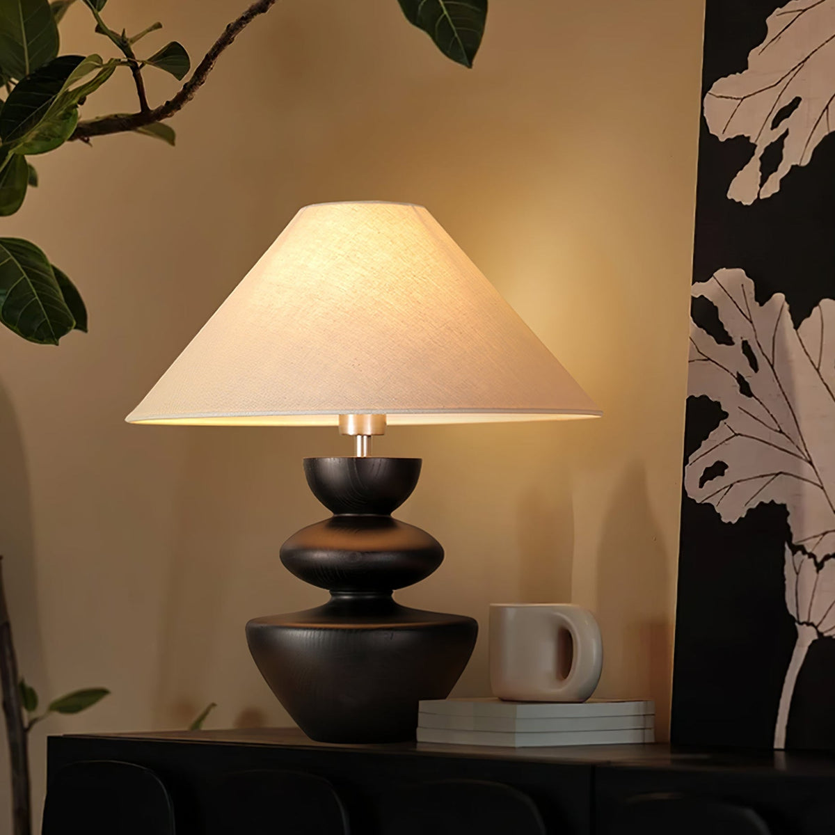 Joanne Tischlampe aus Holz im Vintage-Stil