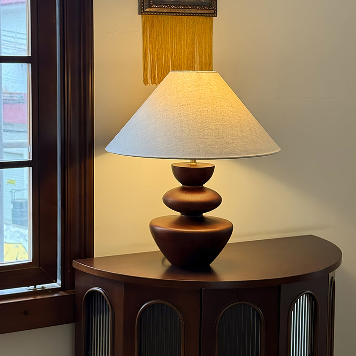 Joanne Tischlampe aus Holz im Vintage-Stil