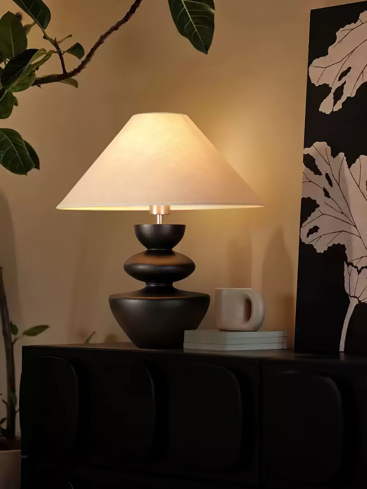 Joanne Tischlampe aus Holz im Vintage-Stil