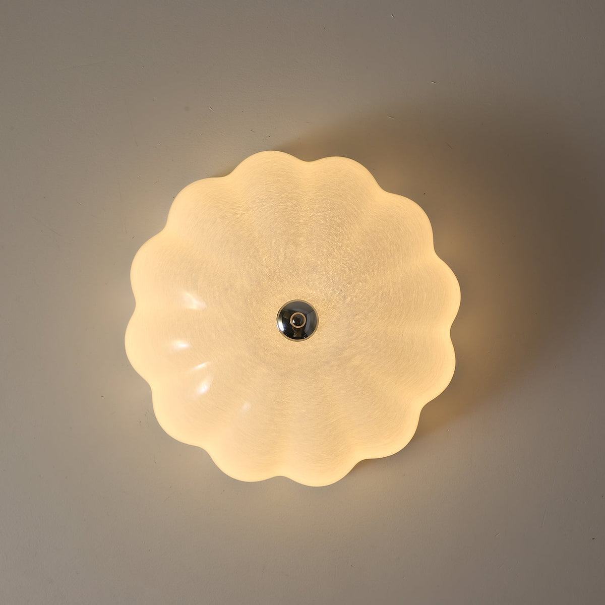 Uphaara moderne minimalistische Deckenleuchte aus Opal-Shell-Glas