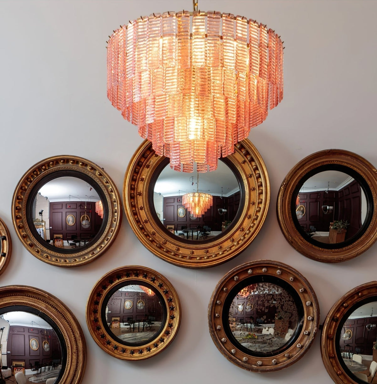 Lioririan Kronleuchter aus rosa Muranoglas mit mehrschichtigen Vintage-Luxus-Design