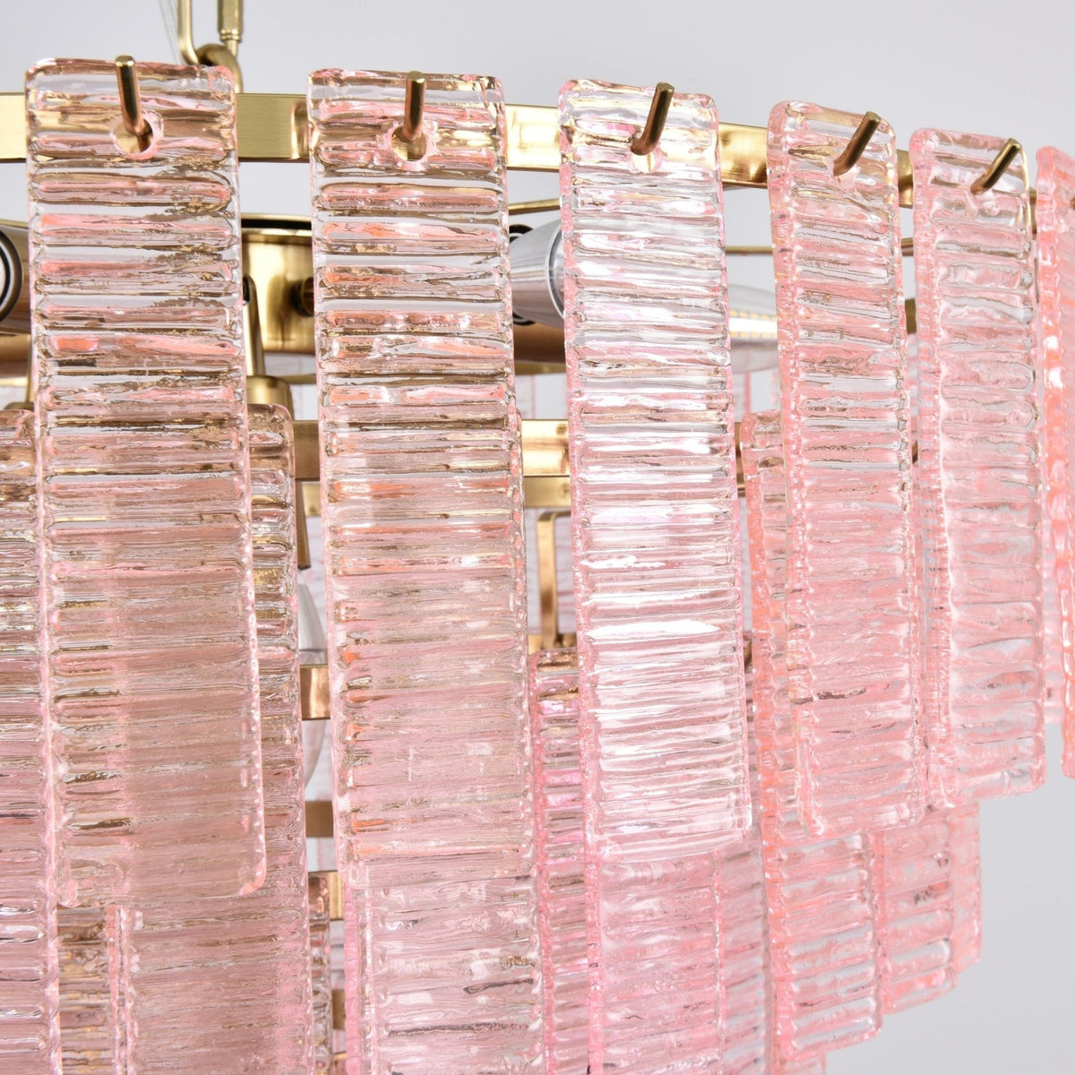Lioririan Kronleuchter aus rosa Muranoglas mit mehrschichtigen Vintage-Luxus-Design