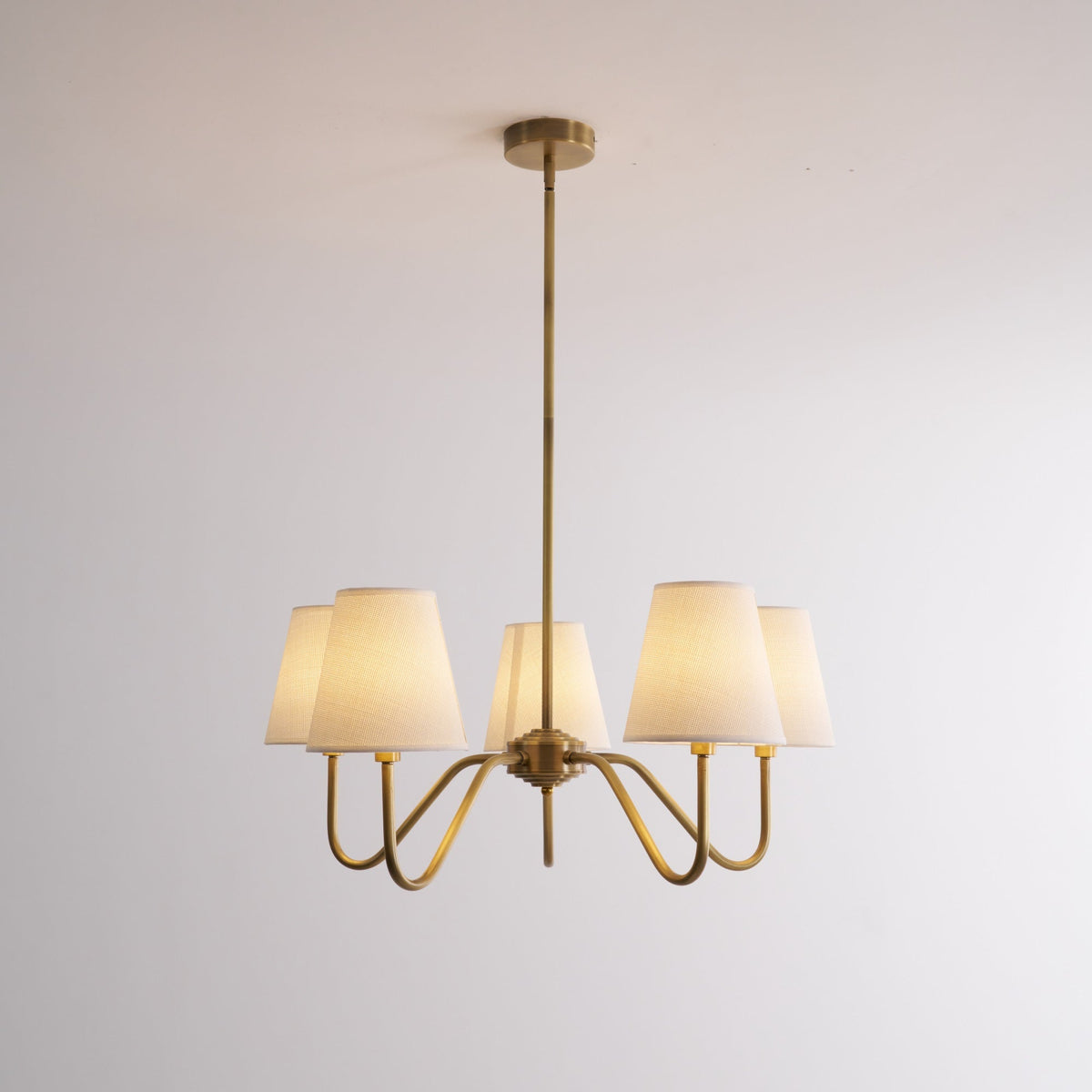 Viraean Vintage Industrial Kronleuchter aus Messing mit Stoffschirm