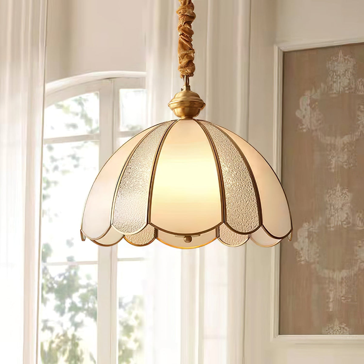 Lunell traditionelle Kunst Pendelleuchte aus Messing und Glas
