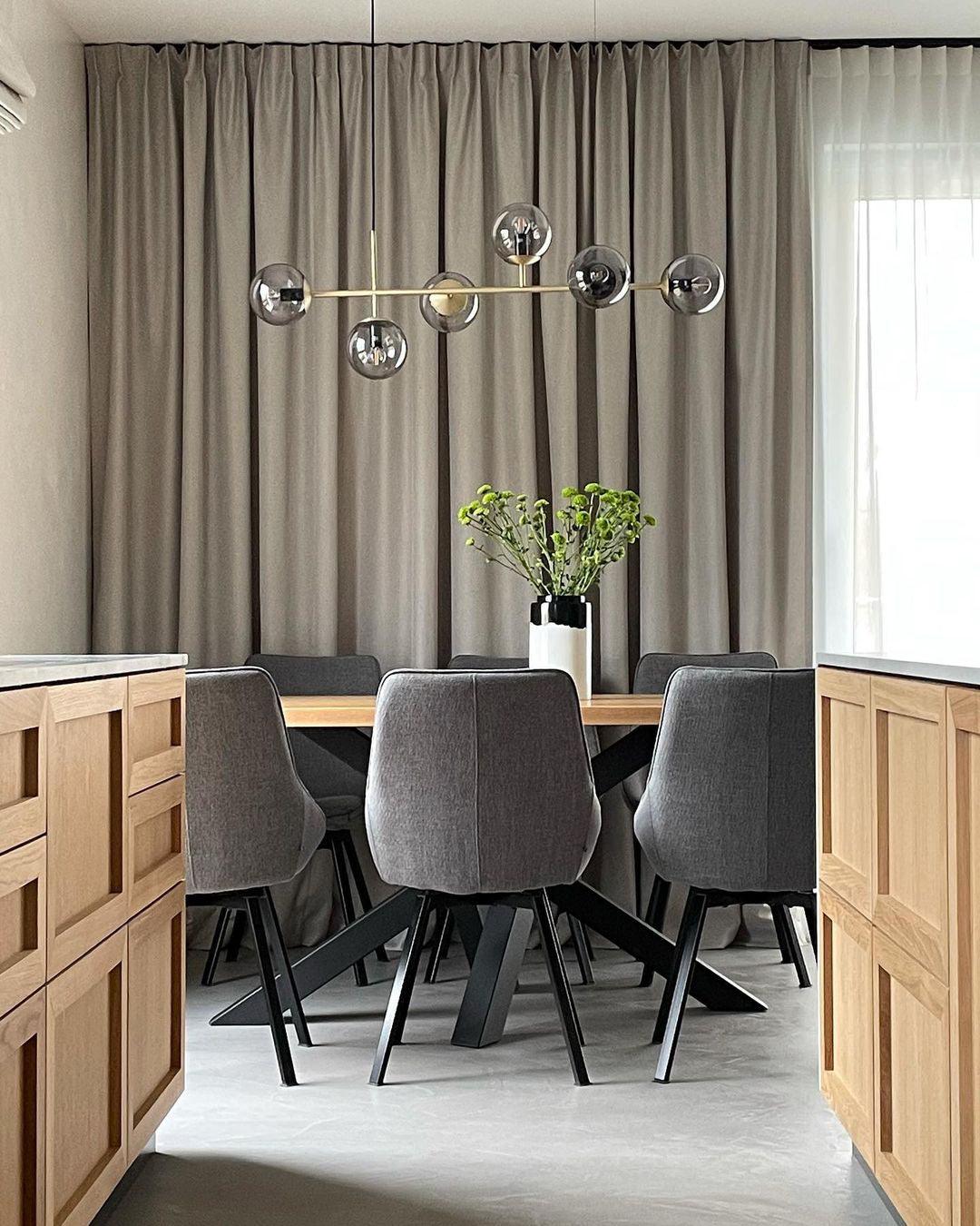 Yorvin Pendelleuchte Orb Messing Glas für Wohnzimmer