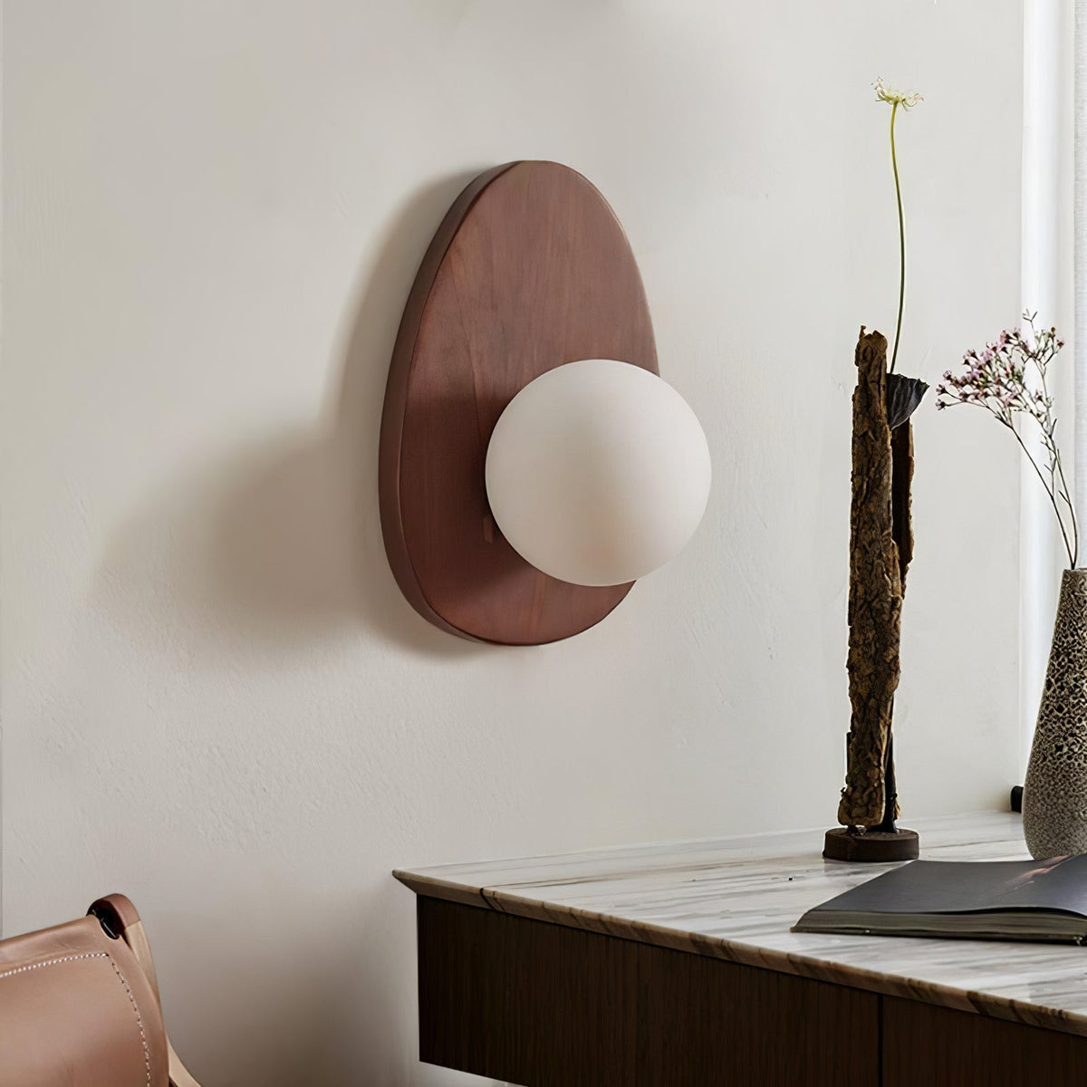 Aldiniella Premium zeitgenössische Wandleuchte aus Walnuss und Glas