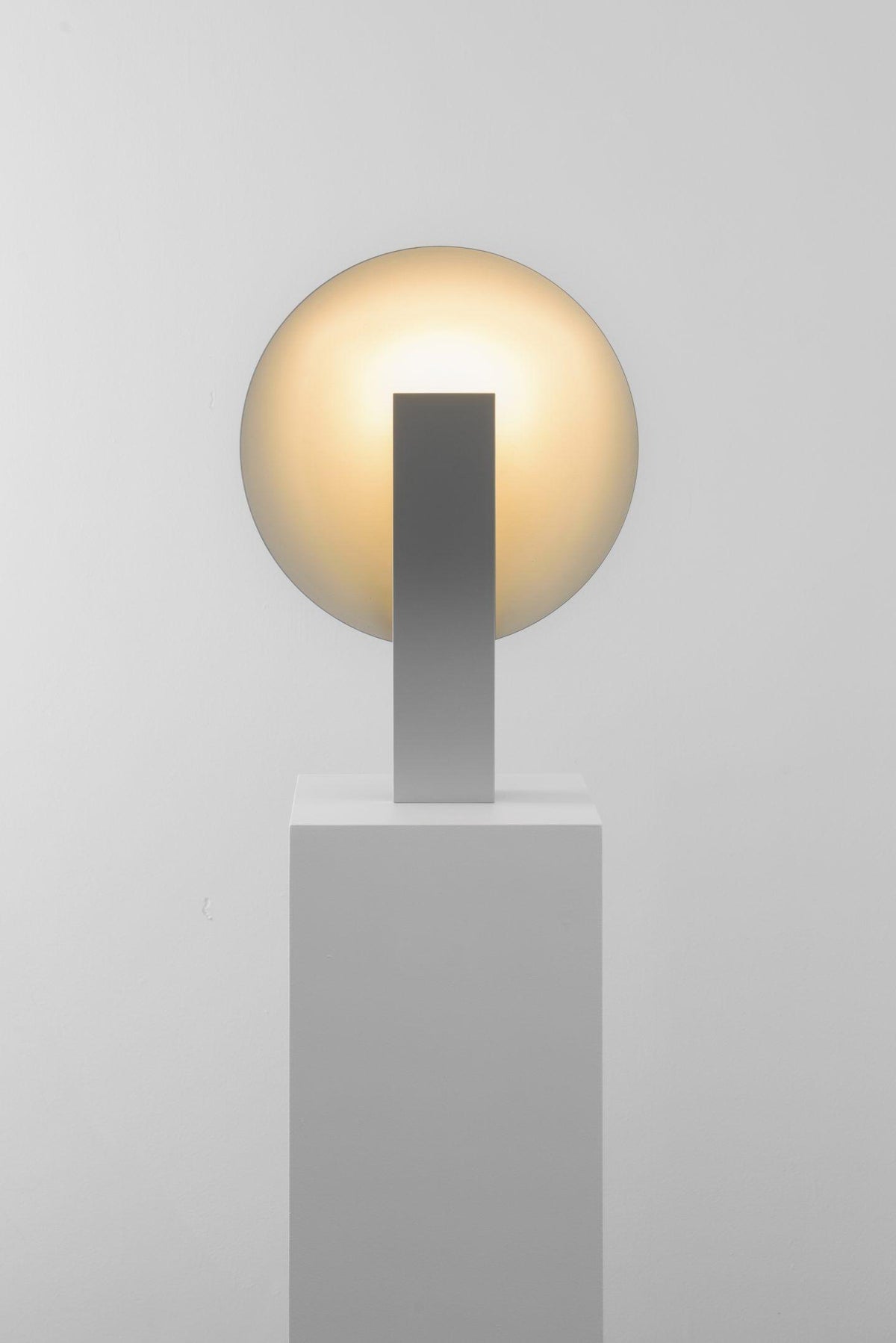 Cis Minimalistische Tischleuchte