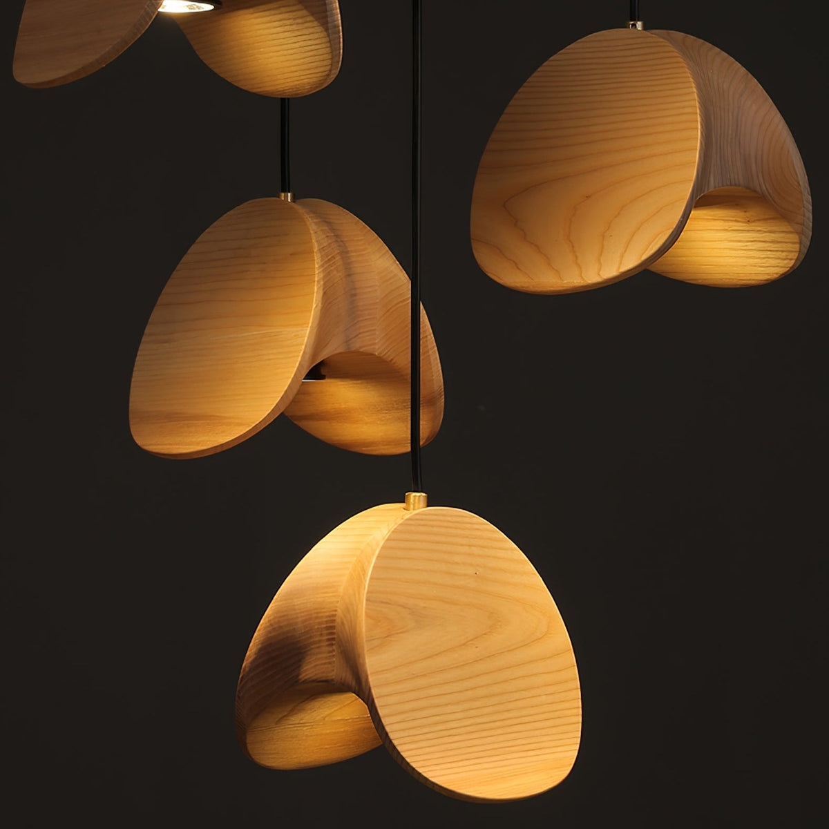 Tavro Minimalistische Pendelleuchte aus Holz