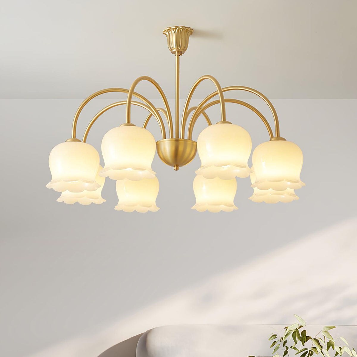 Solenora Kronleuchter Messing Eleganter geschwungener Arm