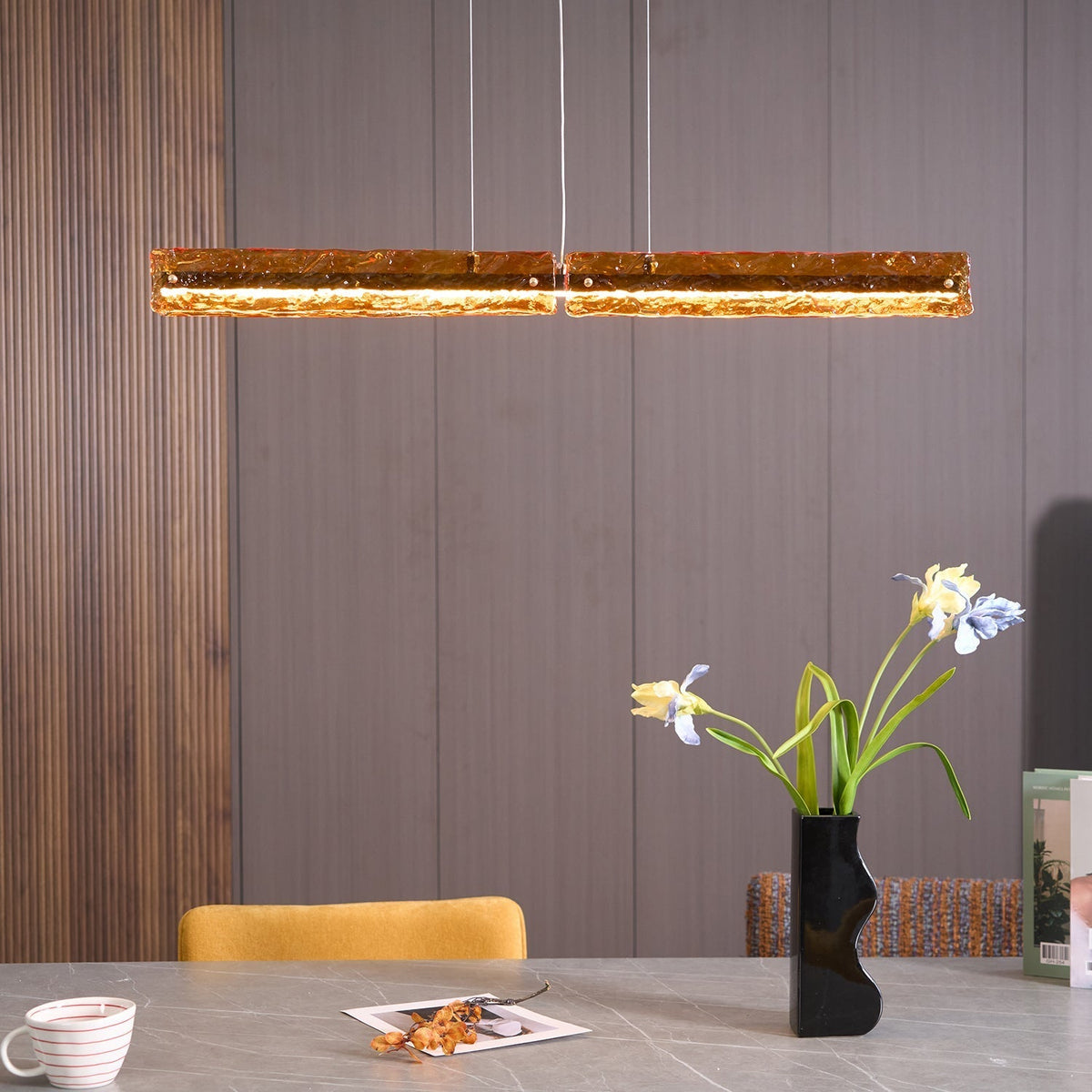 Avnorira zeitgenössische minimalistische lineare Insel-Pendelleuchte aus Glas