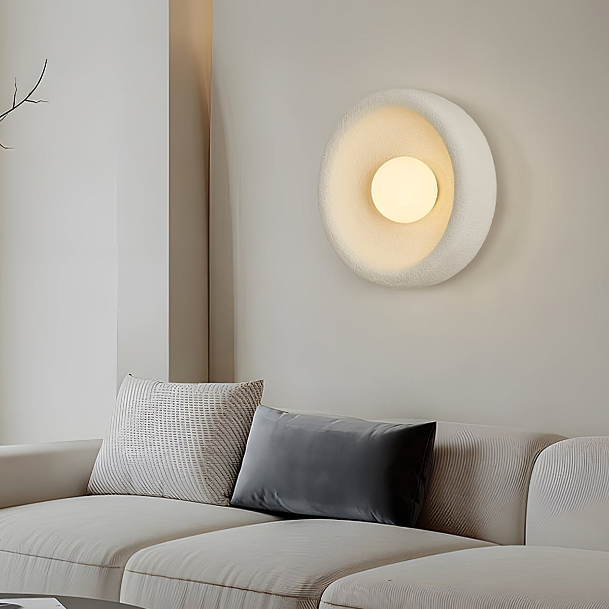 Evvinora zeitgenössische minimalistische Wandleuchte aus Glas mit Halo-Effekt
