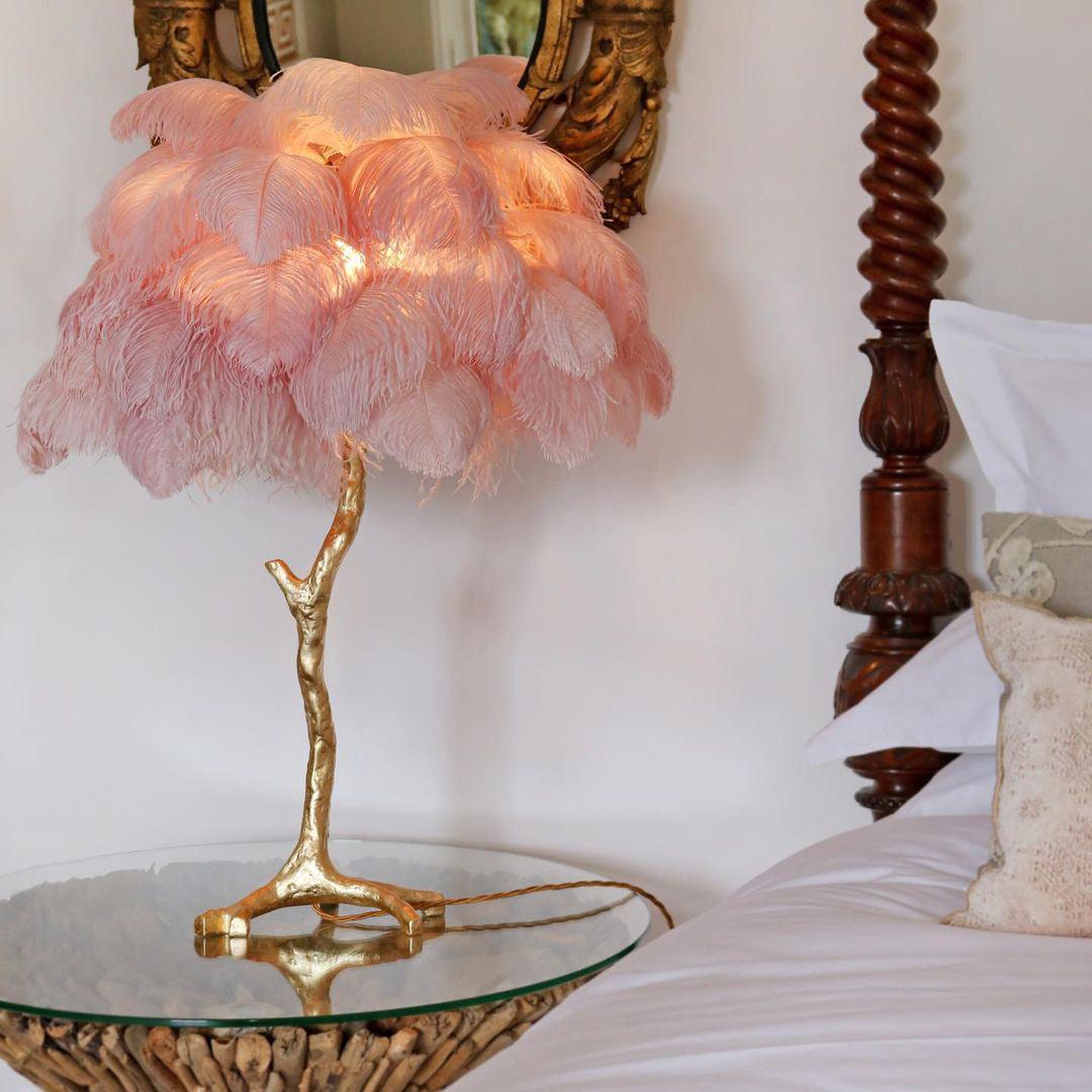Ostrich Tischlampe aus Federn