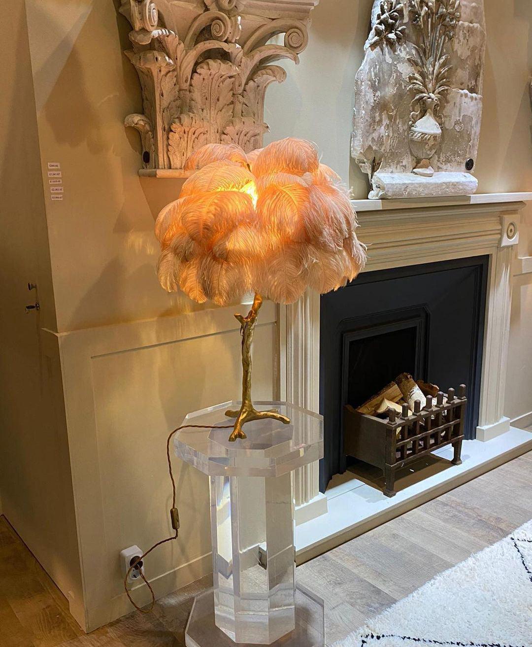 Ostrich Tischlampe aus Federn