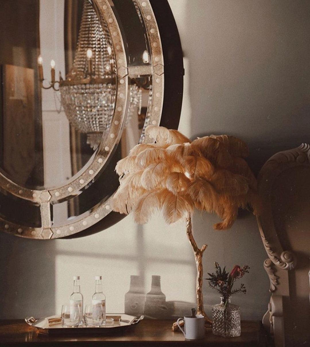 Ostrich Tischlampe aus Federn