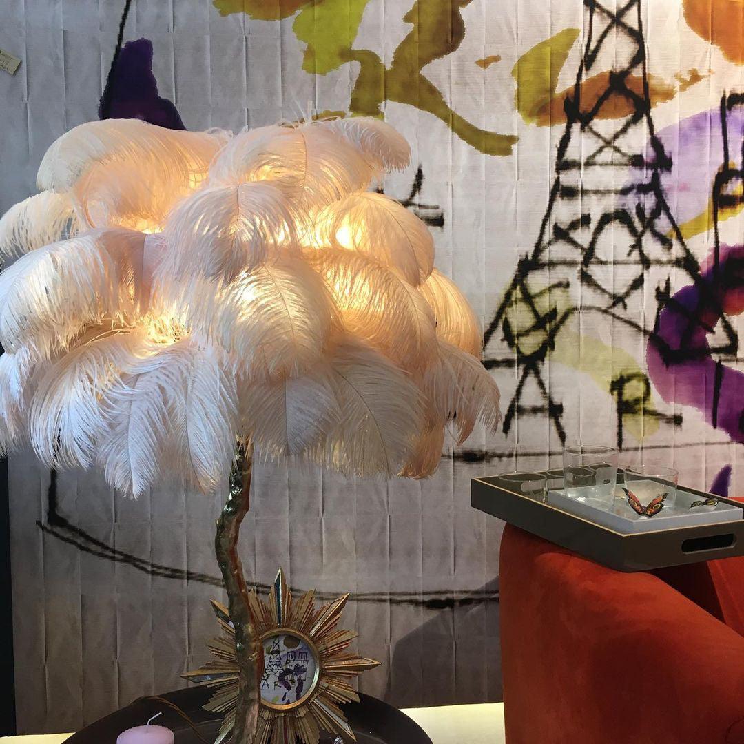 Ostrich Tischlampe aus Federn