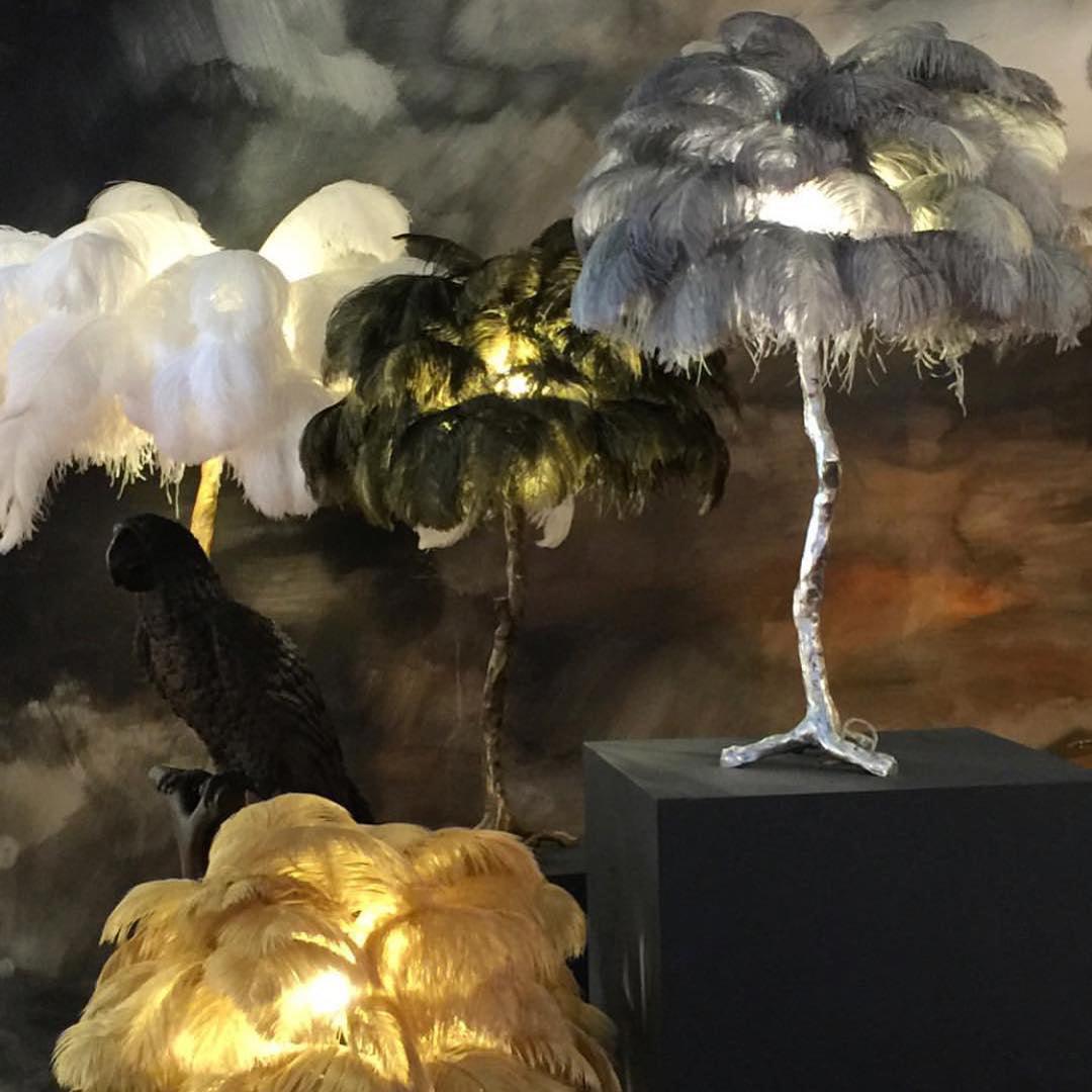 Ostrich Tischlampe aus Federn
