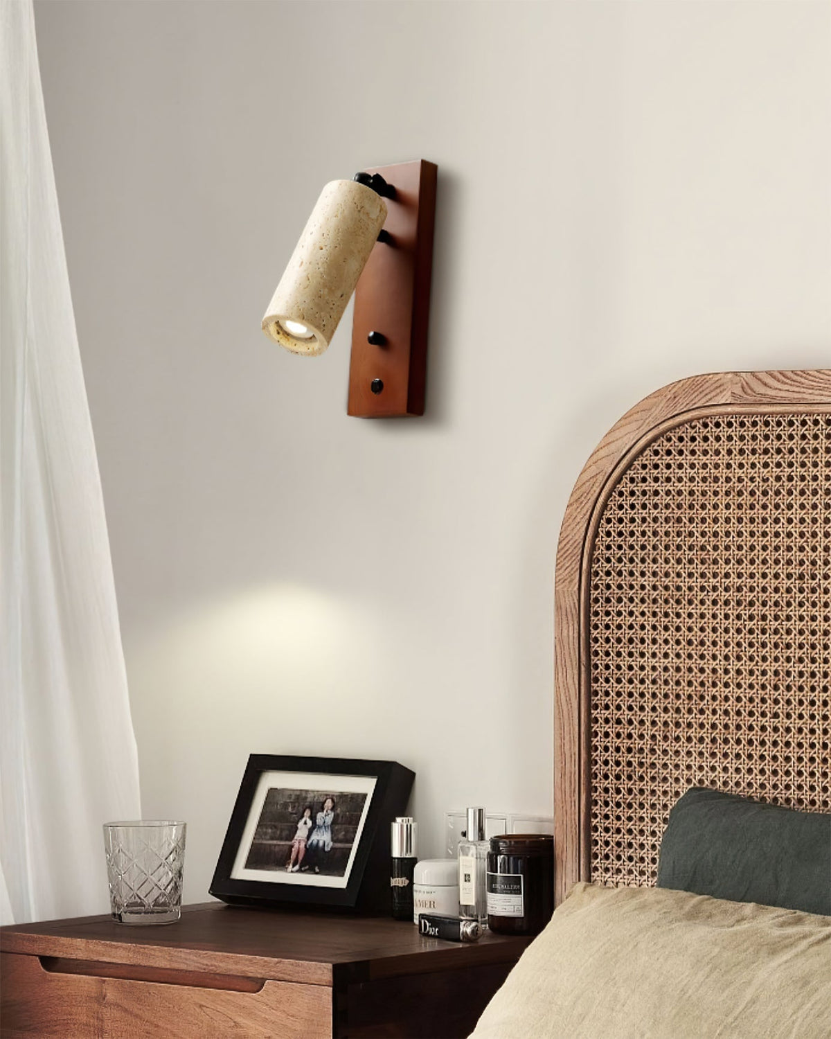 Noririse Wandleuchte Spotlight Gelber Travertin Holz