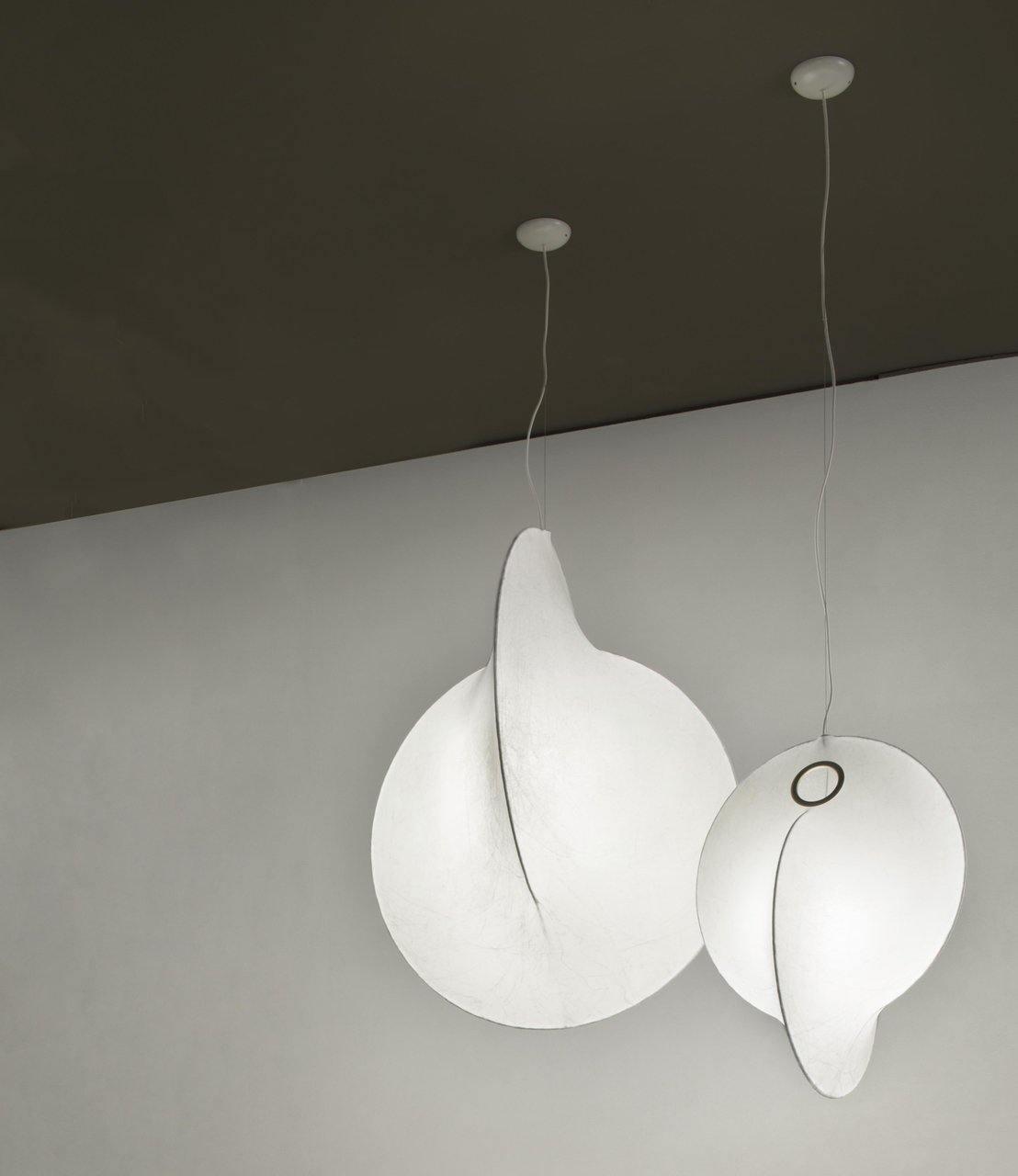 Ferivora Pendelleuchte aus Stahl mit künstlerischem Design