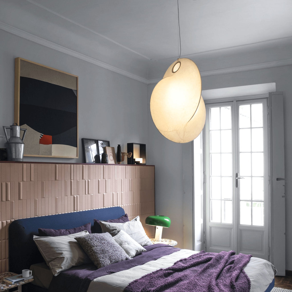 Ferivora Pendelleuchte aus Stahl mit künstlerischem Design