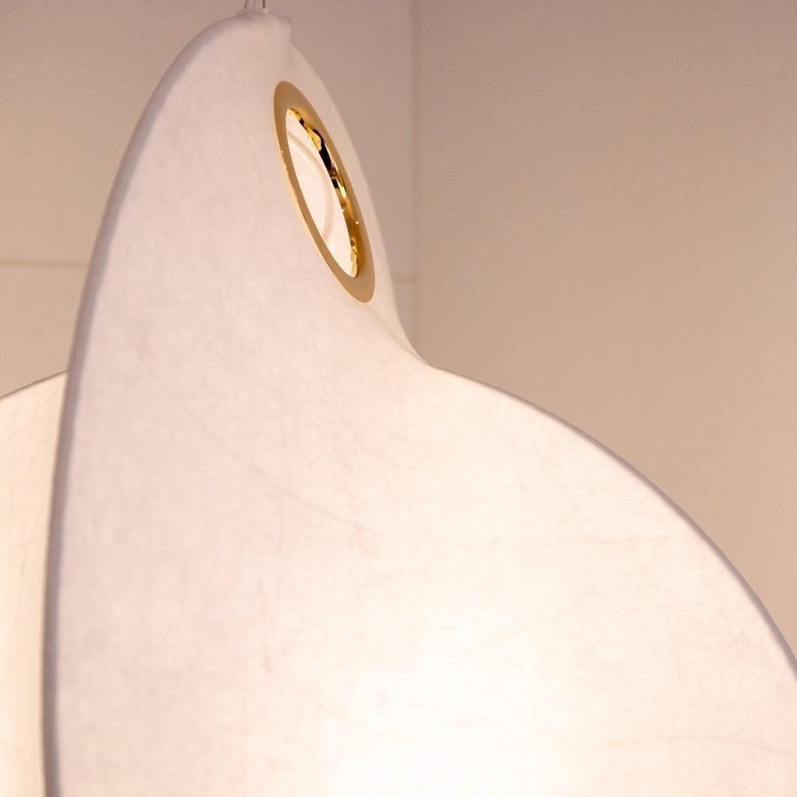 Ferivora Pendelleuchte aus Stahl mit künstlerischem Design