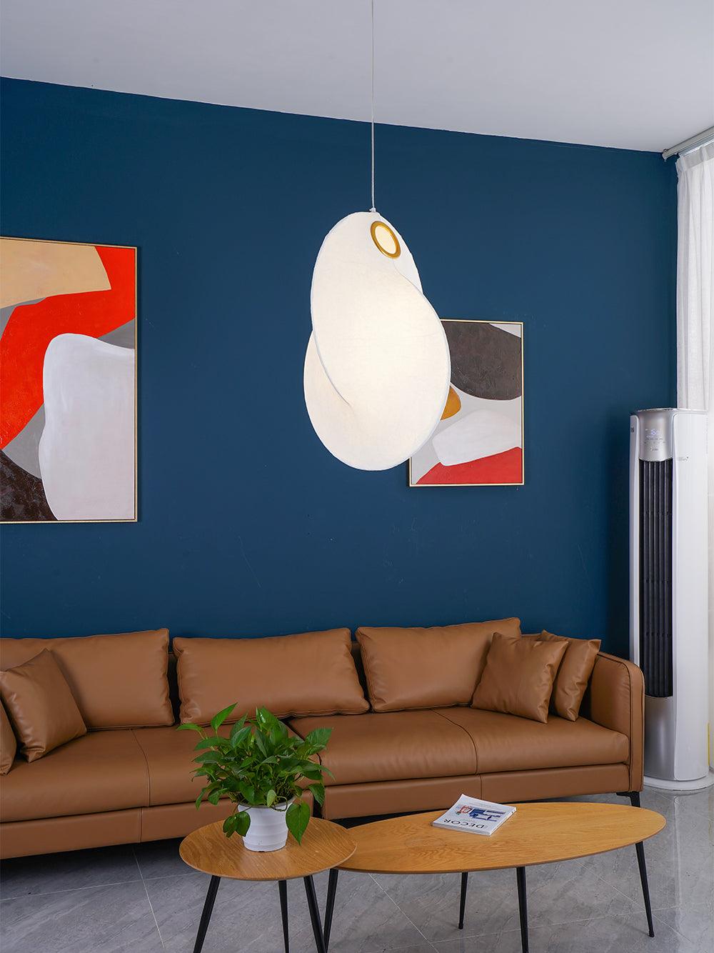 Ferivora Pendelleuchte aus Stahl mit künstlerischem Design