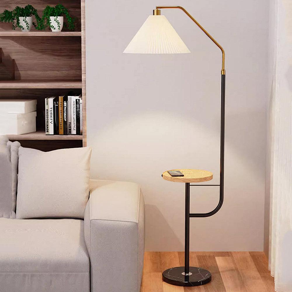 Nexc Stehleuchte aus Marmor und Holz