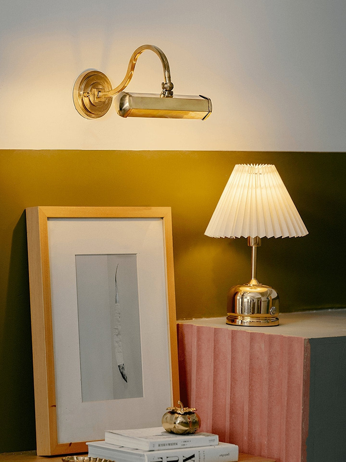 Teriaora zeitgenössische minimalistische Wandleuchte