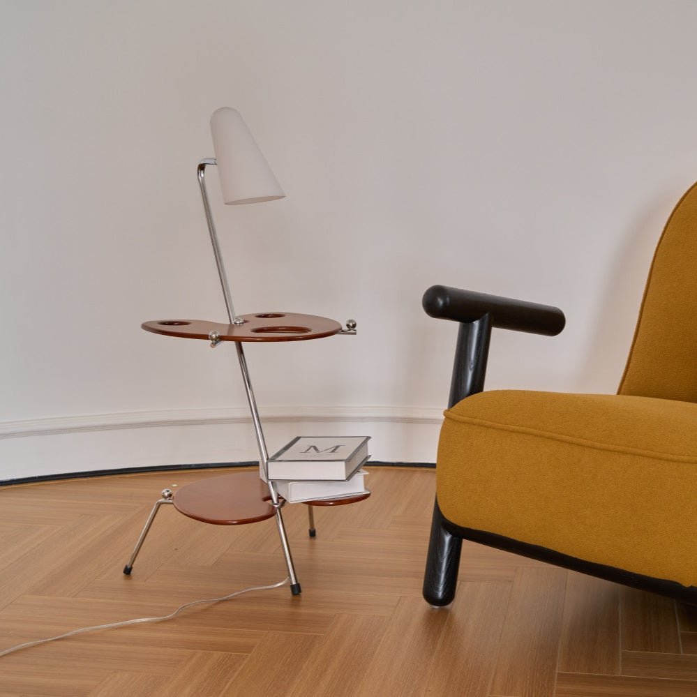 Vaughn Stehleuchte aus Holz im modernen Stil