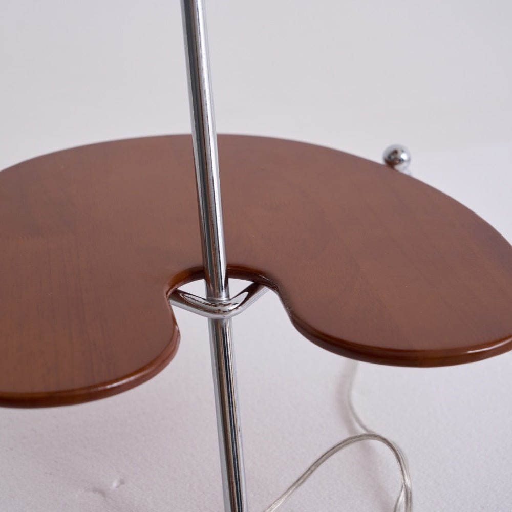 Vaughn Stehleuchte aus Holz im modernen Stil