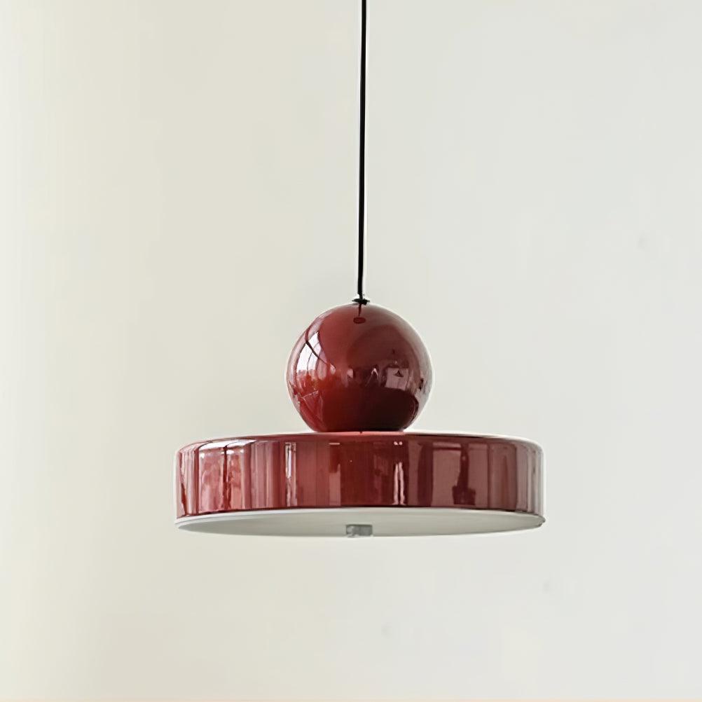 Pendelleuchte Metallkörper roter Kugellampenschirm moderner Retro-Akzent