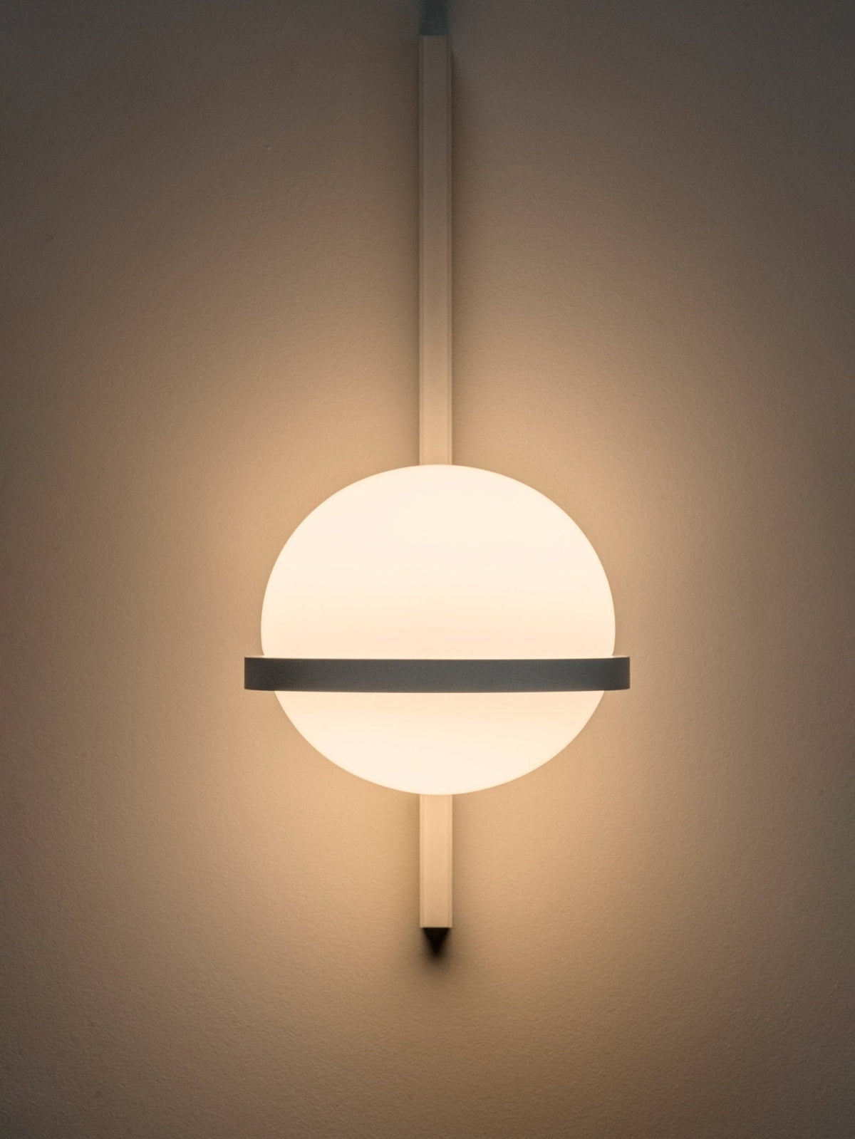 Elmarisra zeitgenössische minimalistische Wandleuchte