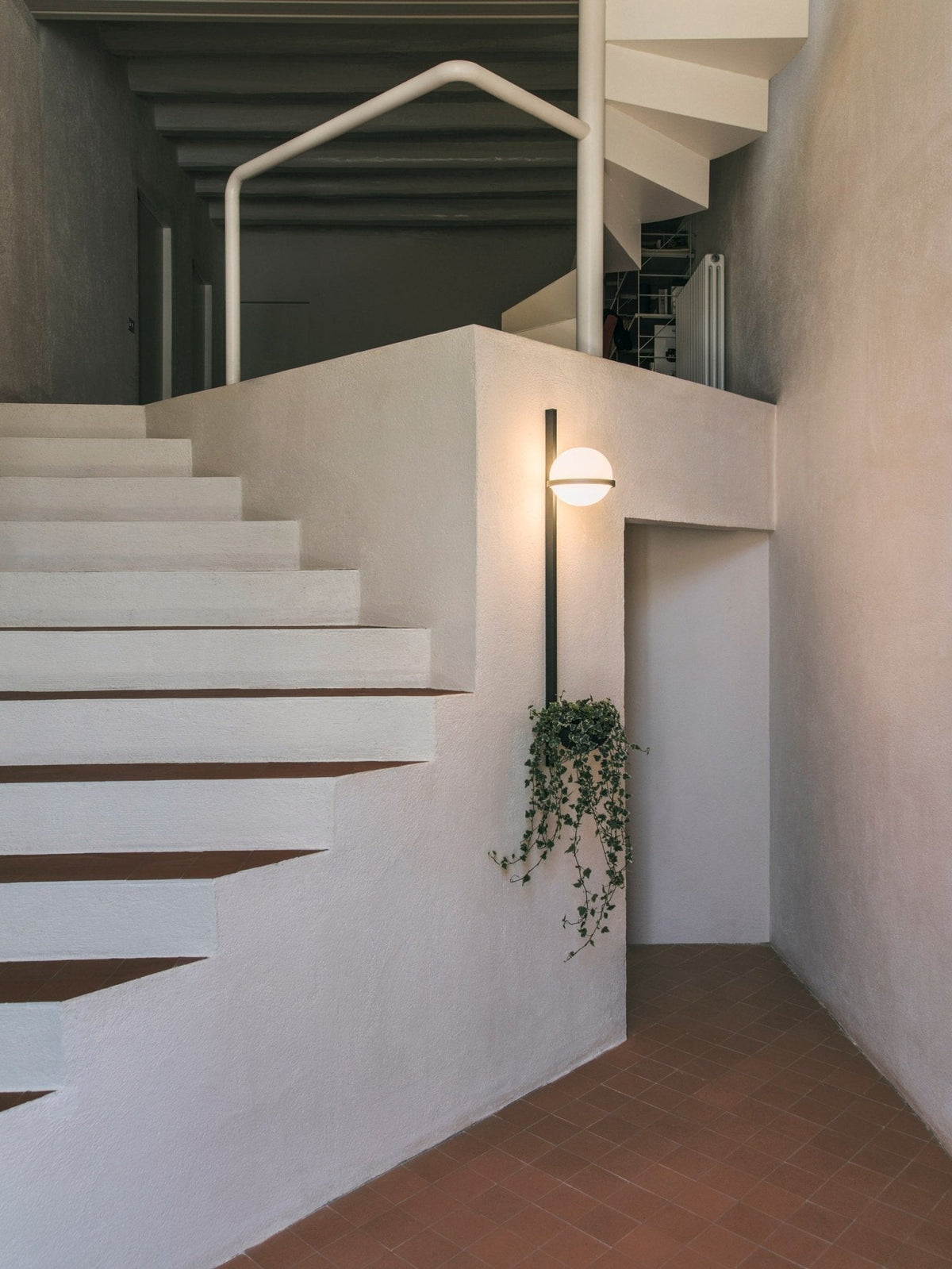Elmarisra zeitgenössische minimalistische Wandleuchte