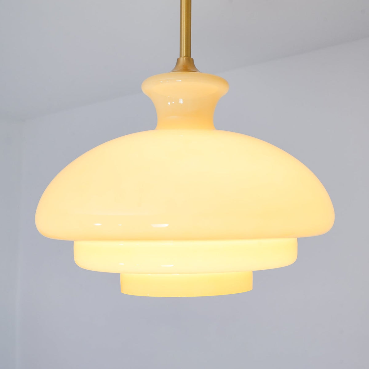 Sunbeam moderne Pendelleuchte aus Glas in Gelb