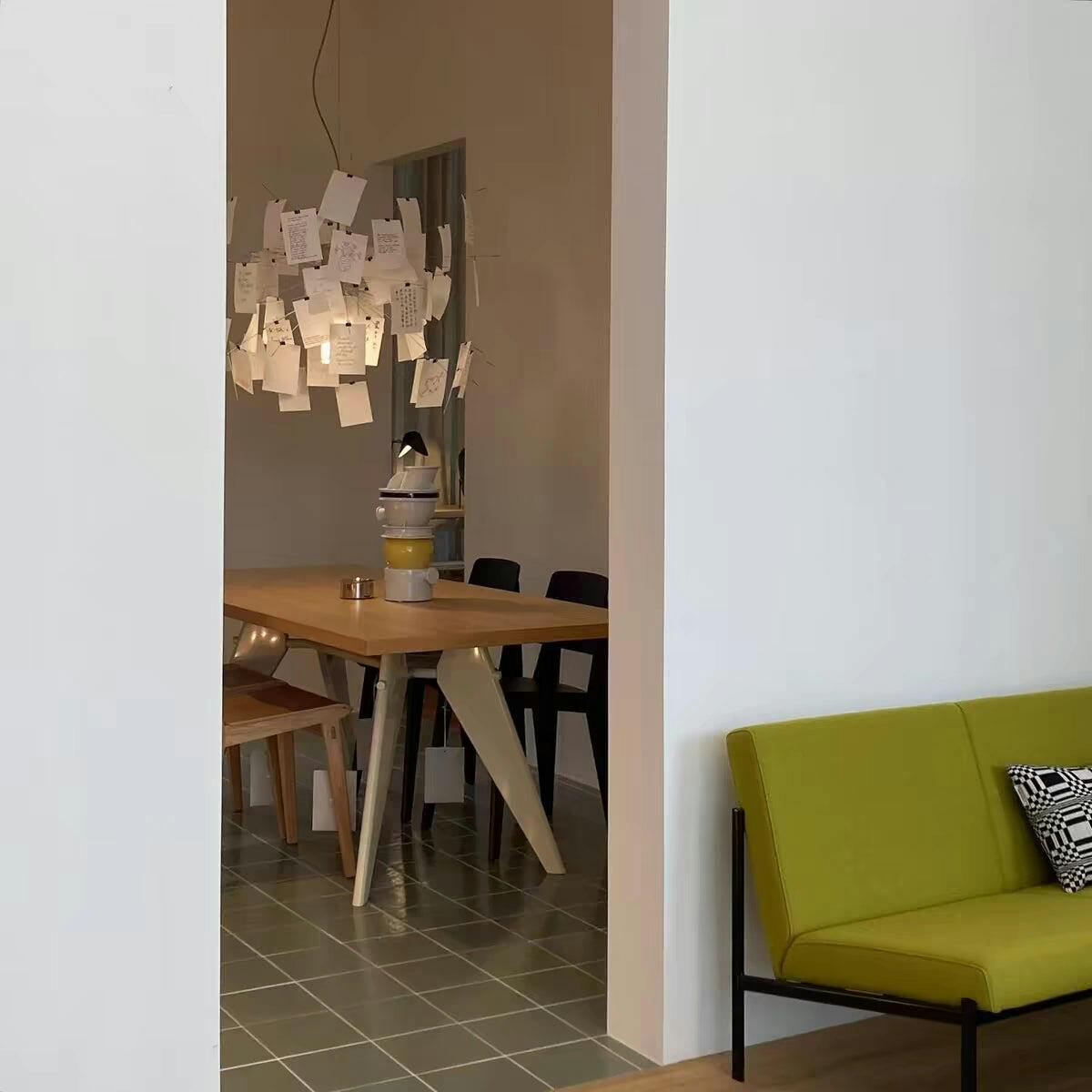 Lunerira Kronleuchter aus Papier – zeitgenössisches Design für das Wohnzimmer