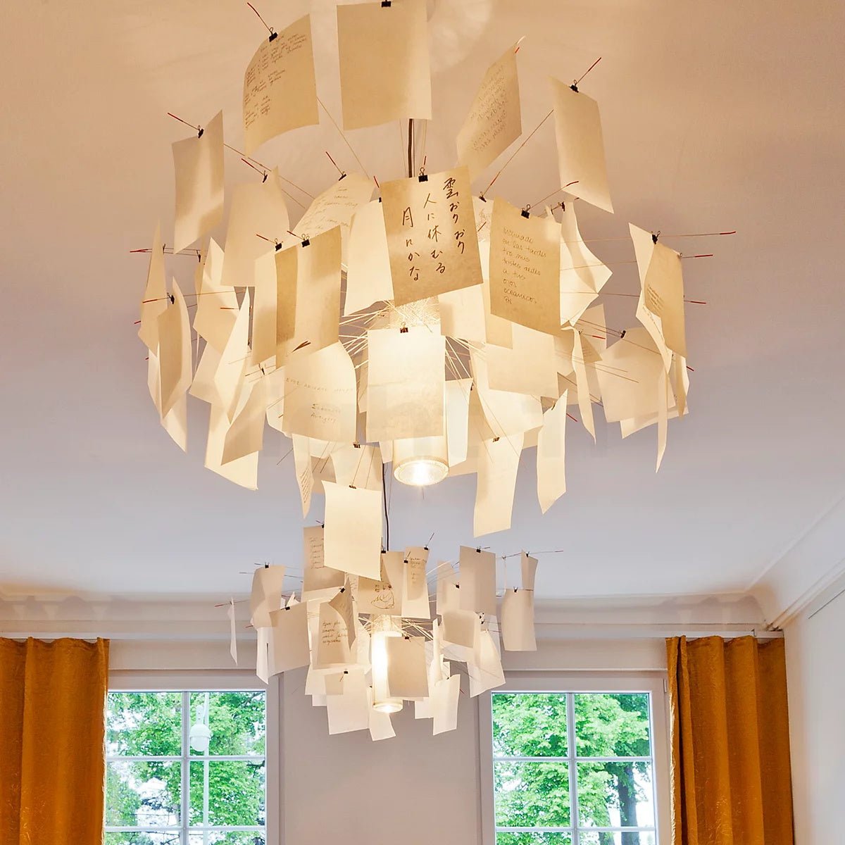 Lunerira Kronleuchter aus Papier – zeitgenössisches Design für das Wohnzimmer
