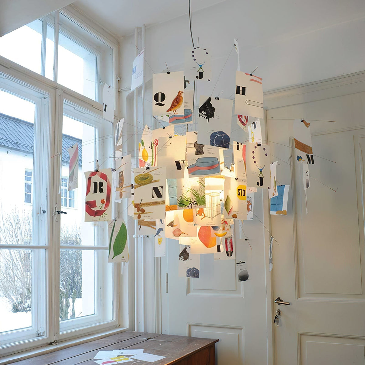 Lunerira Kronleuchter aus Papier – zeitgenössisches Design für das Wohnzimmer