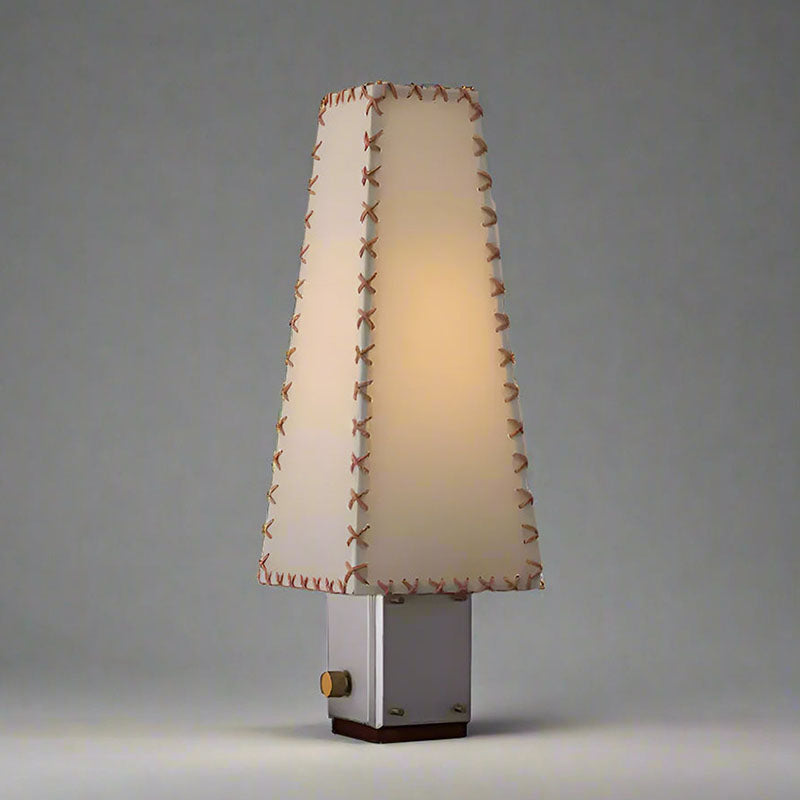Stitcher Tischleuchte
