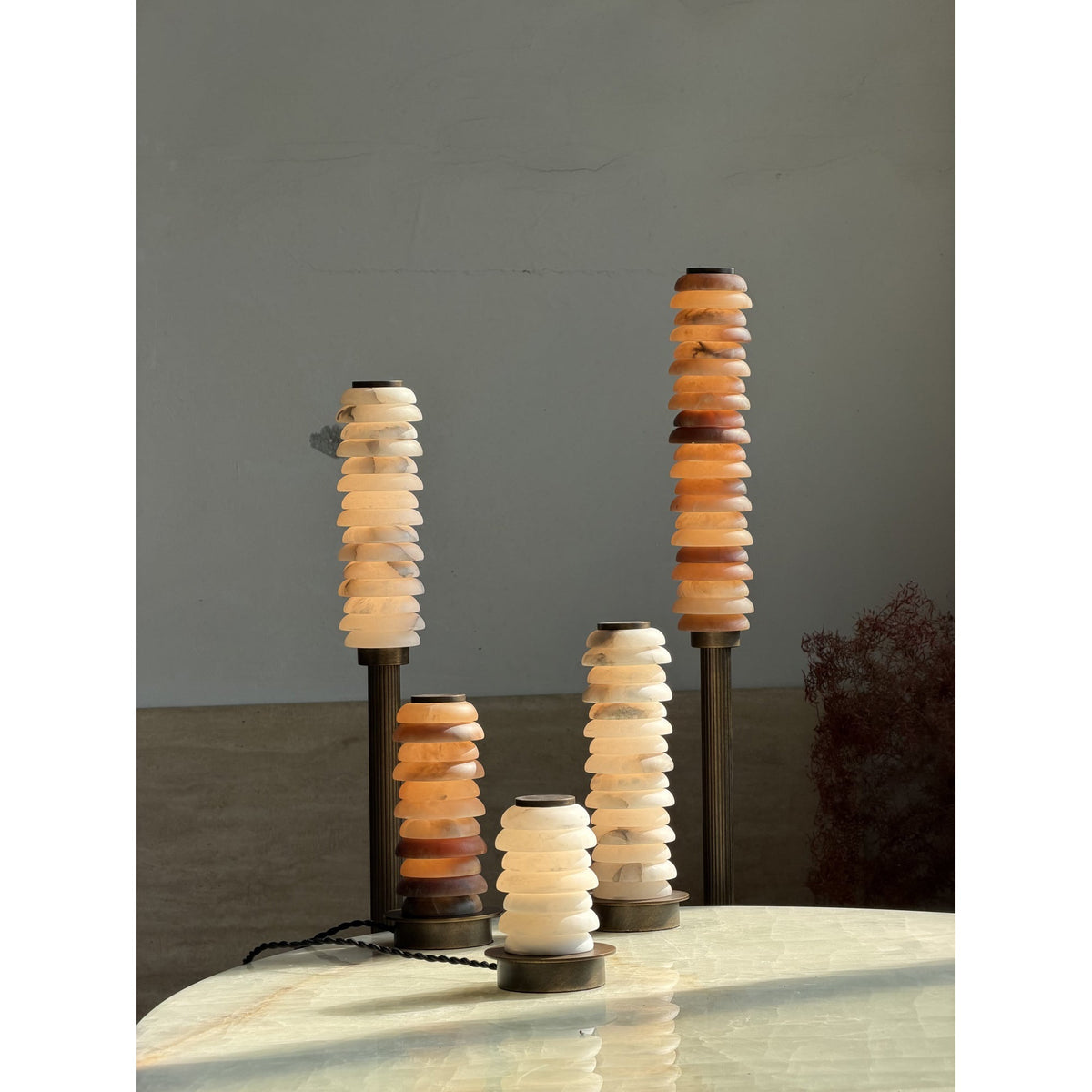 Albuira Alabaster-Tischleuchte