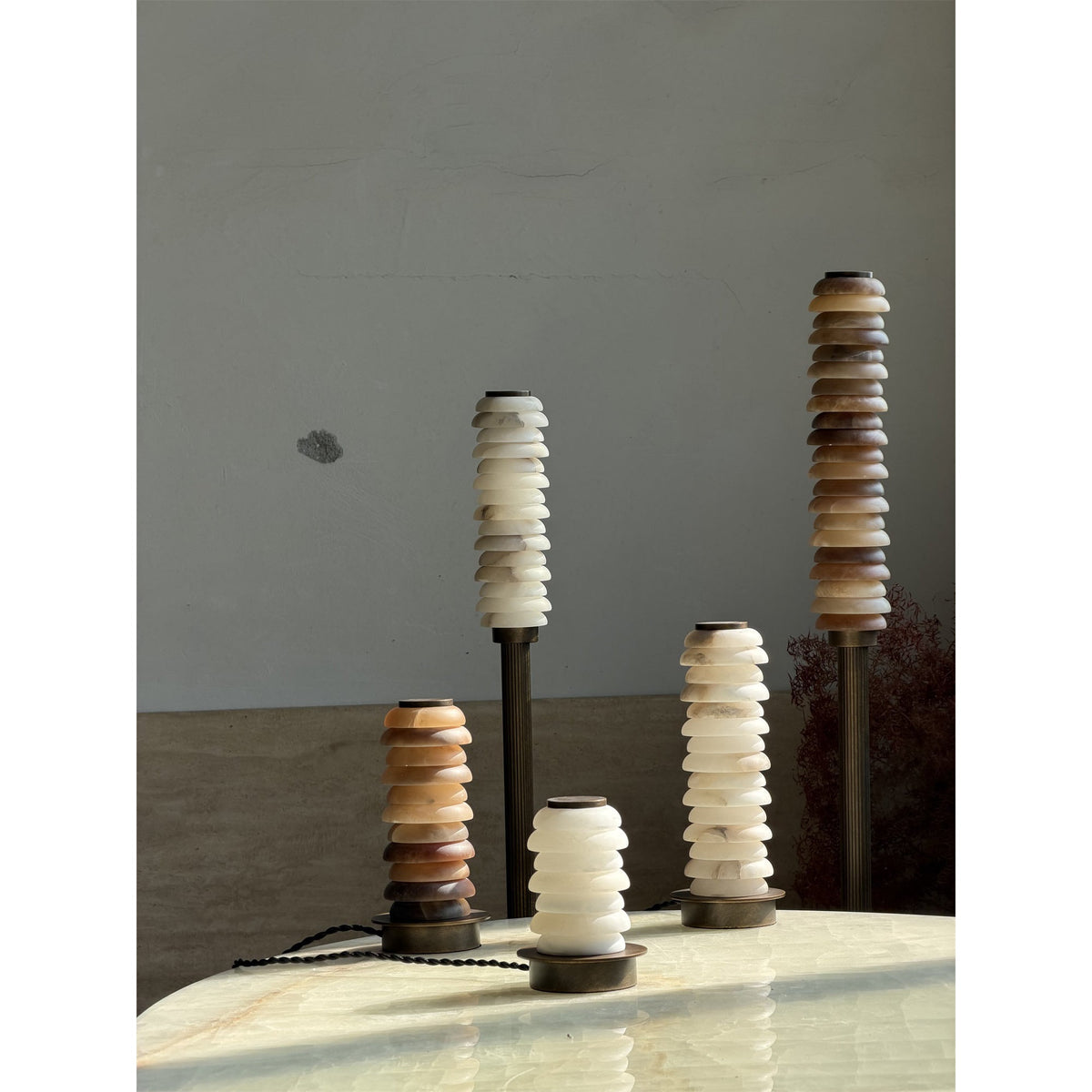 Albuira Alabaster-Tischleuchte