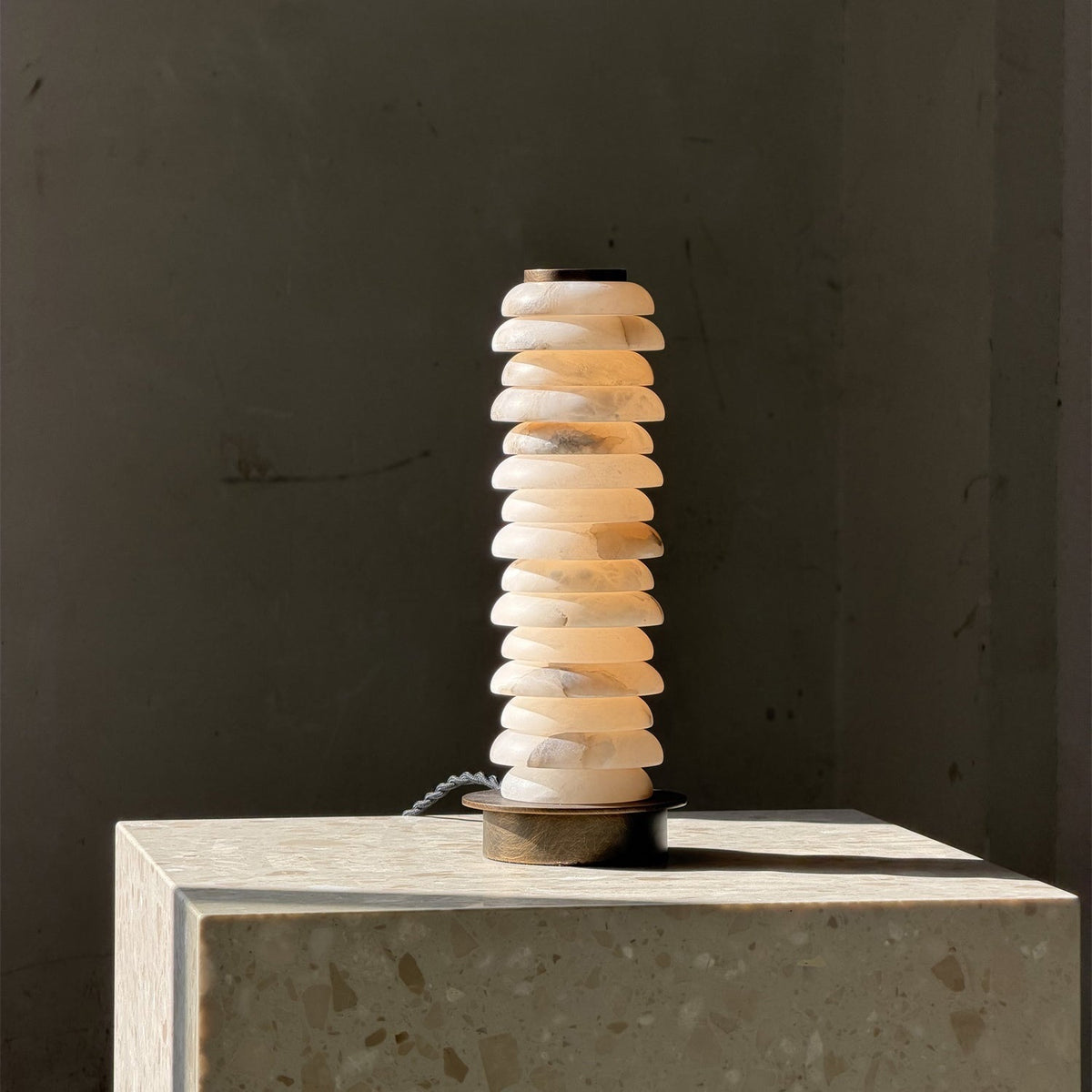 Albuira Alabaster-Tischleuchte